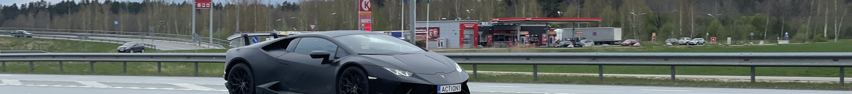 Lamborghini Huracán LP640-4 Performante