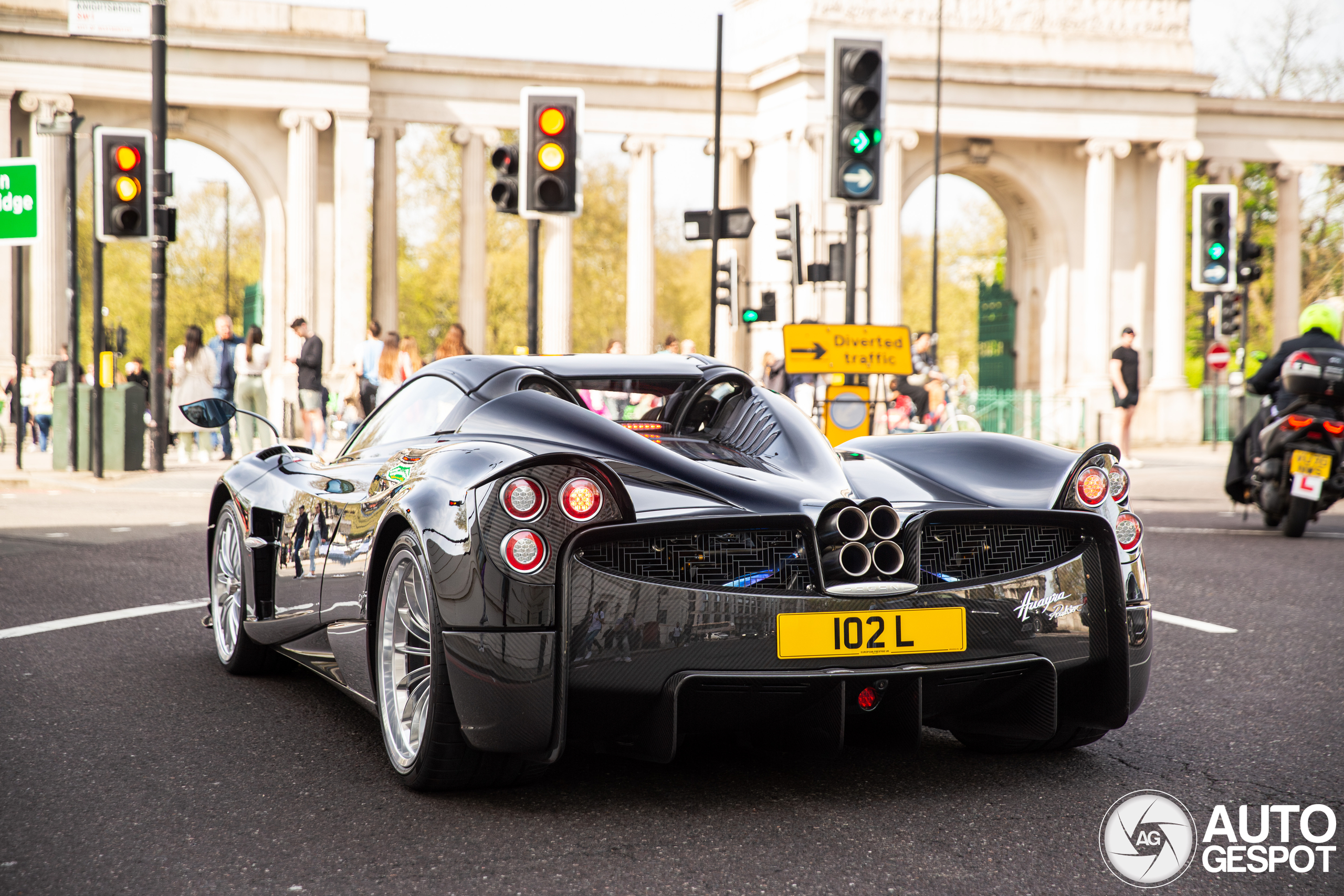 Pagani Huayra Roadster