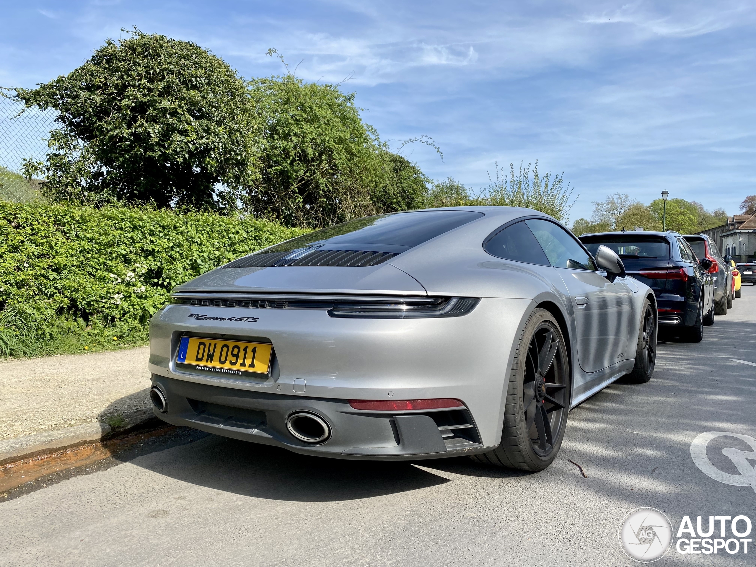 Porsche 992 Carrera 4 GTS