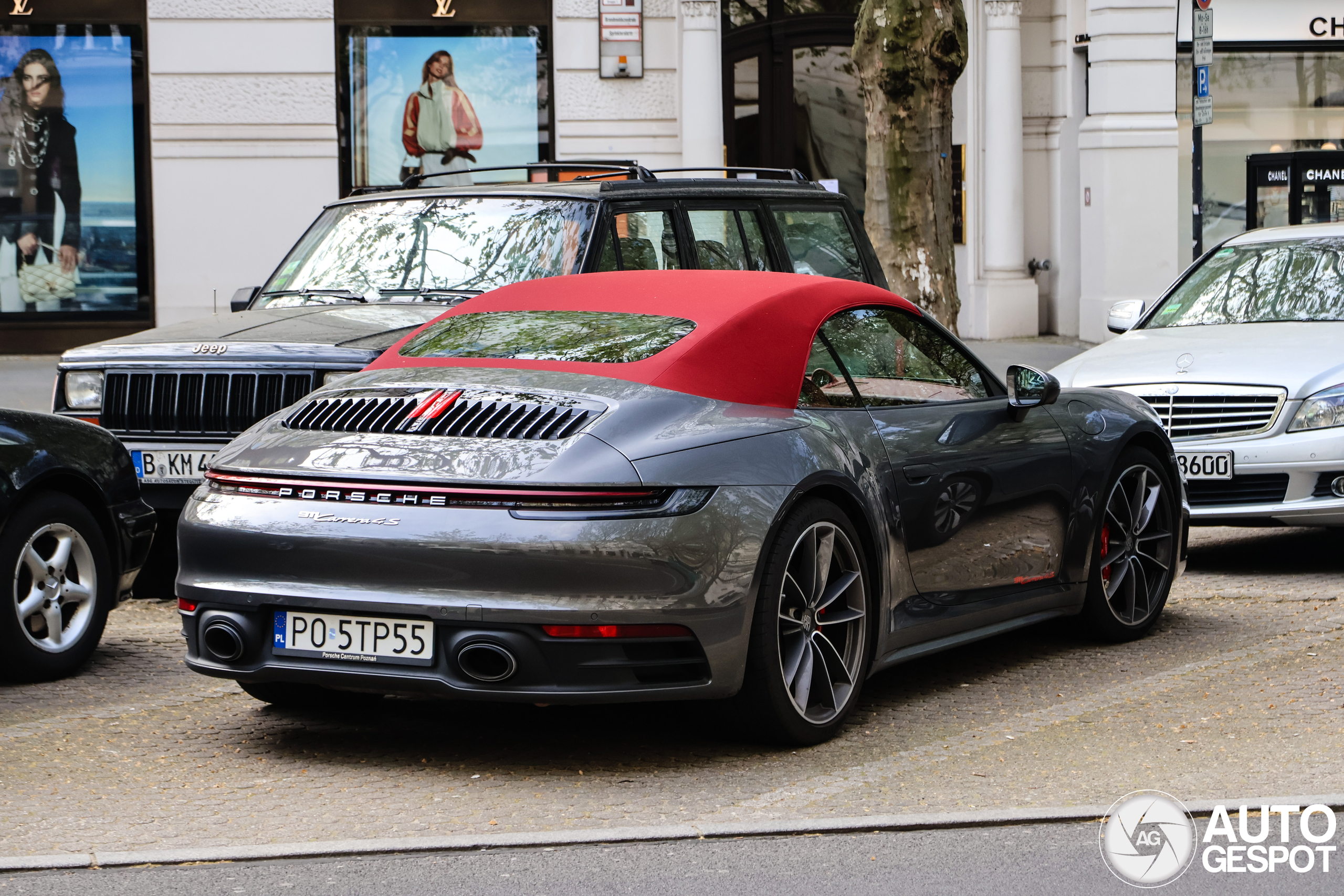 Porsche 992 Carrera 4S Cabriolet