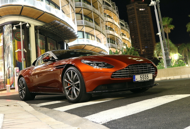 Aston Martin DB11