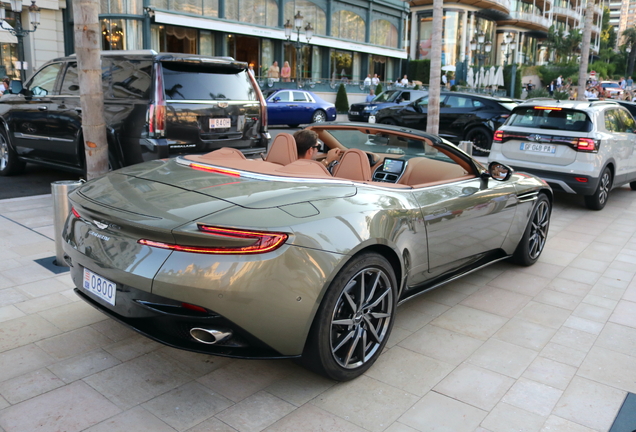 Aston Martin DB11 V8 Volante