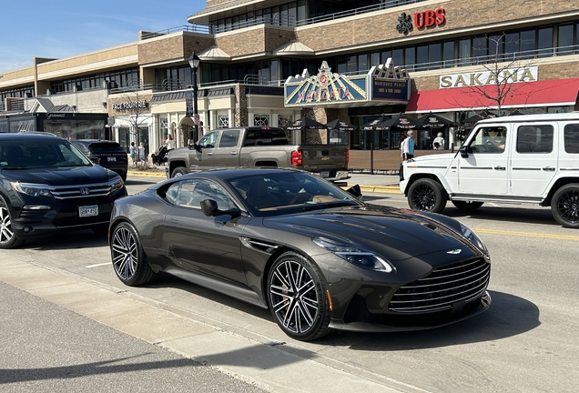 Aston Martin DB12