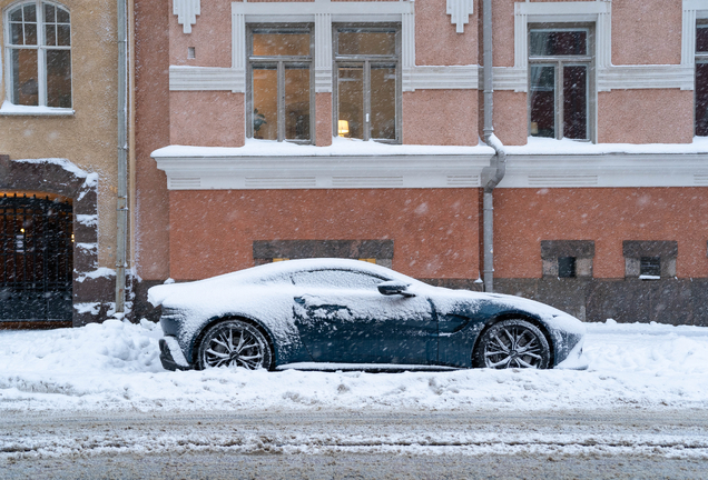 Aston Martin V8 Vantage 2018