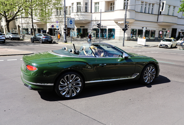 Bentley Continental GTC 2019 Mulliner