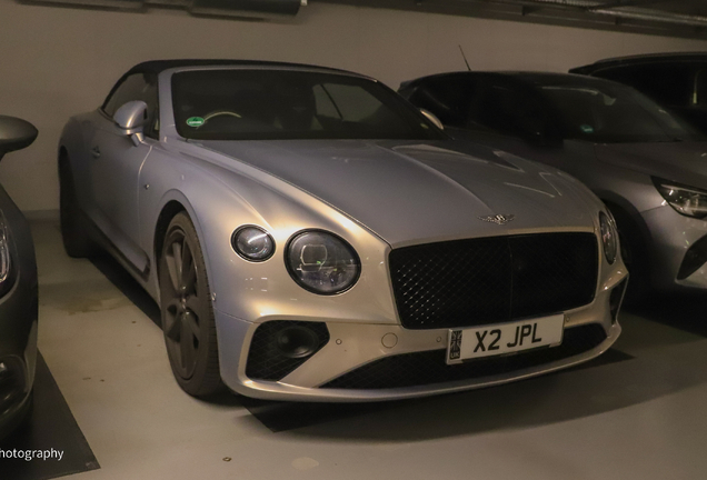 Bentley Continental GTC V8 2020