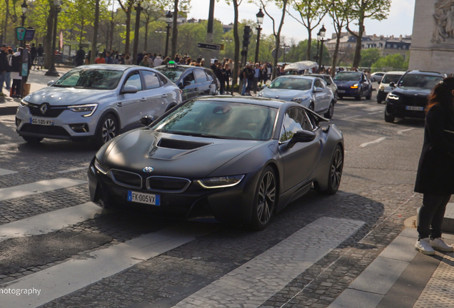 BMW i8 Protonic Frozen Black Edition