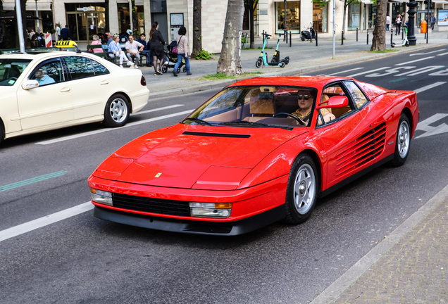 Ferrari Testarossa Monospecchio