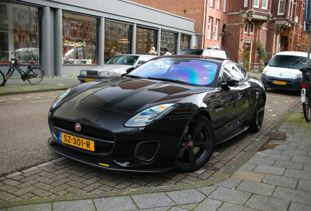 Jaguar F-TYPE 400 Sport Coupé