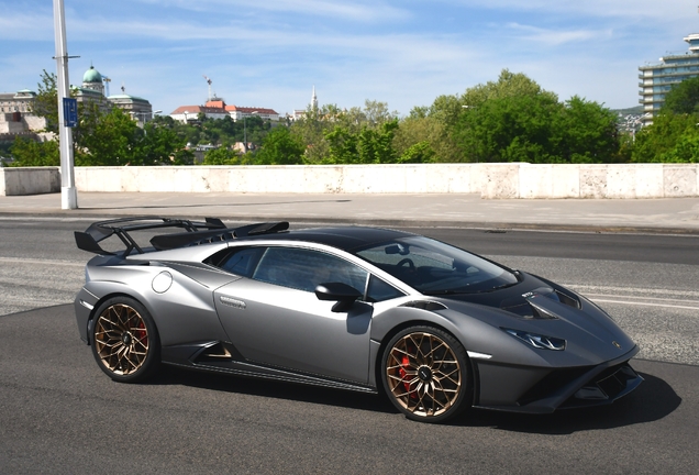 Lamborghini Huracán LP640-2 STO