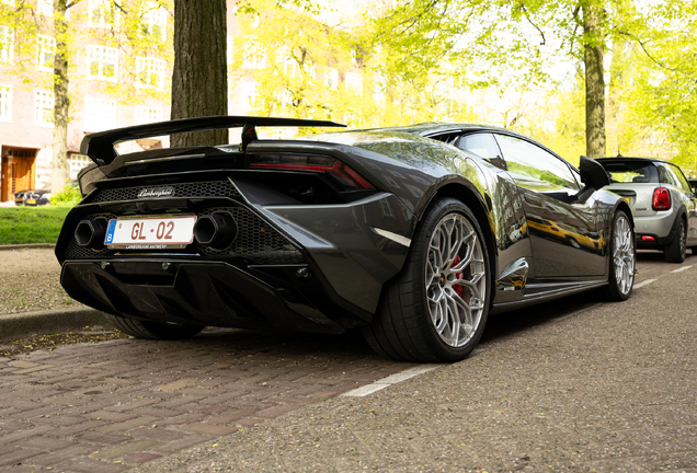 Lamborghini Huracán LP640-2 Tecnica