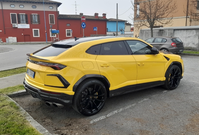 Lamborghini Urus Topcar Design