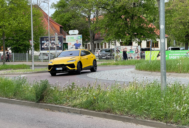 Lamborghini Urus Performante