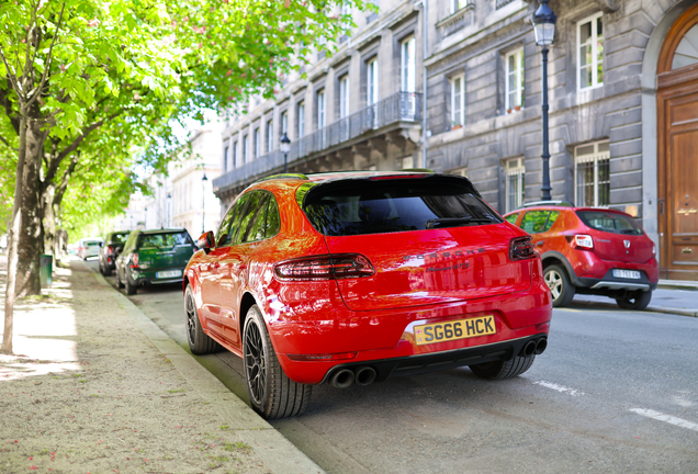 Porsche 95B Macan GTS