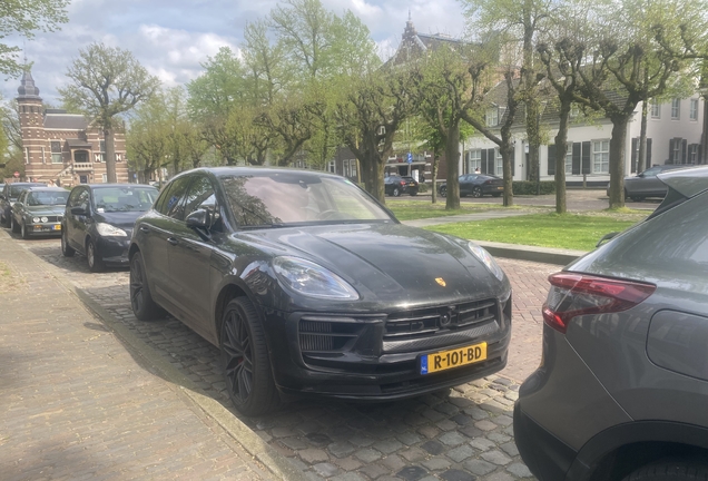 Porsche 95B Macan GTS MkIII