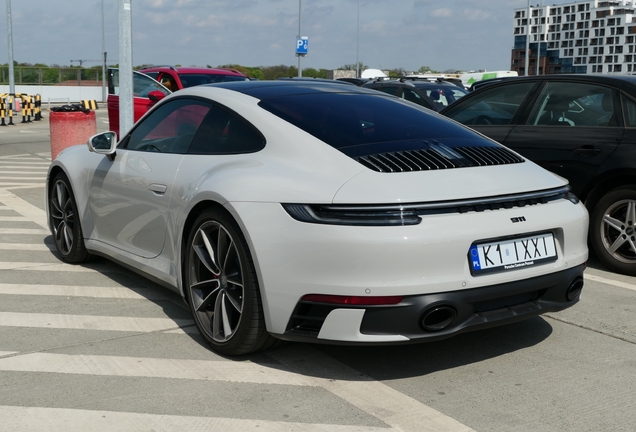 Porsche 992 Carrera 4S