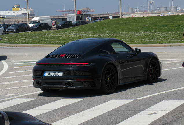 Porsche 992 Carrera 4S