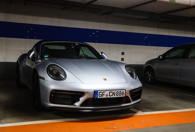 Porsche 992 Carrera GTS Cabriolet