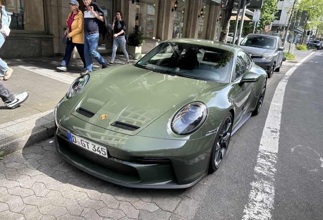 Porsche 992 GT3 Touring