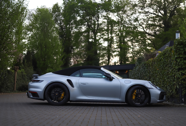 Porsche 992 Turbo S Cabriolet