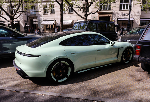 Porsche Taycan Turbo S