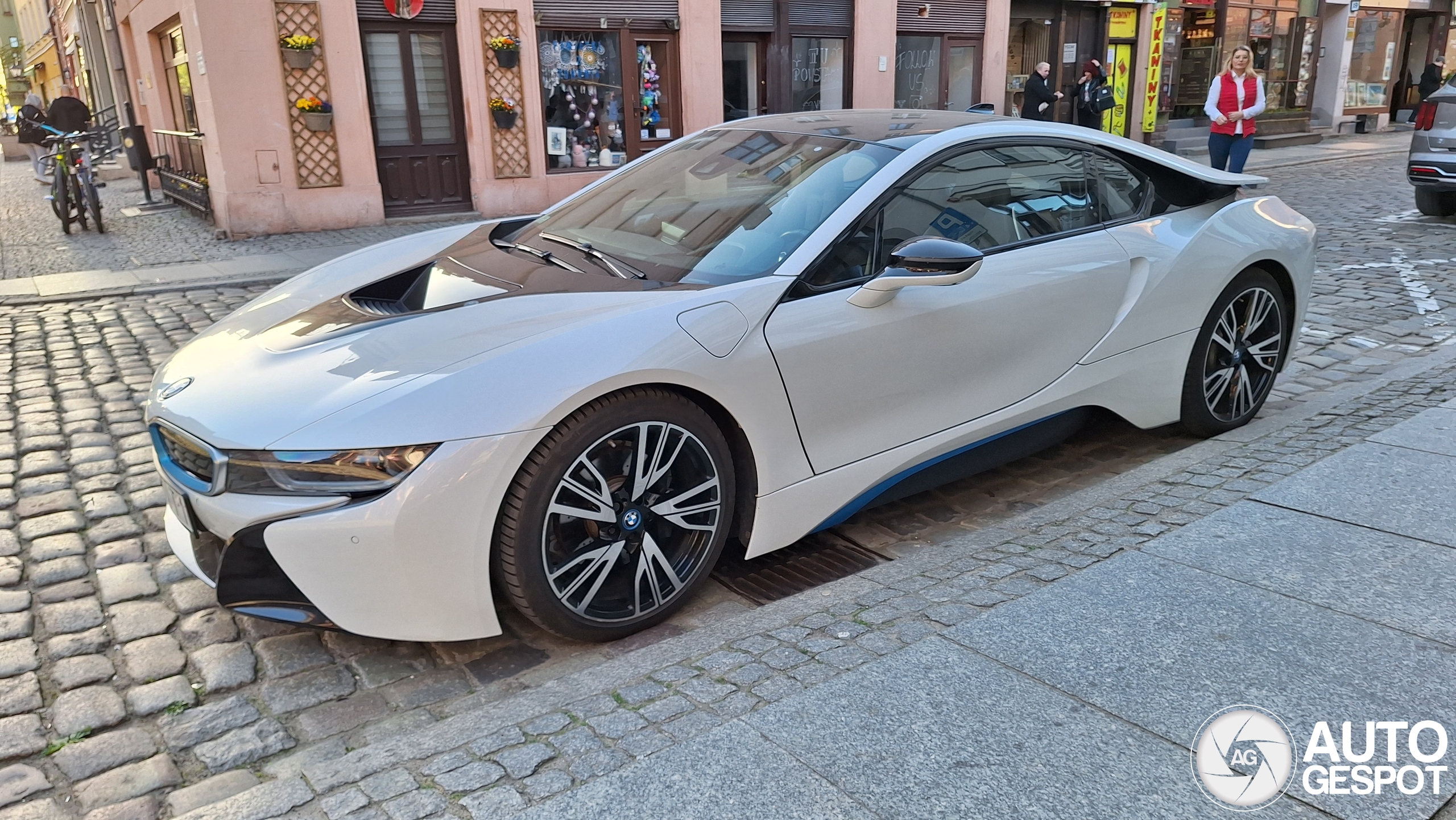 BMW i8