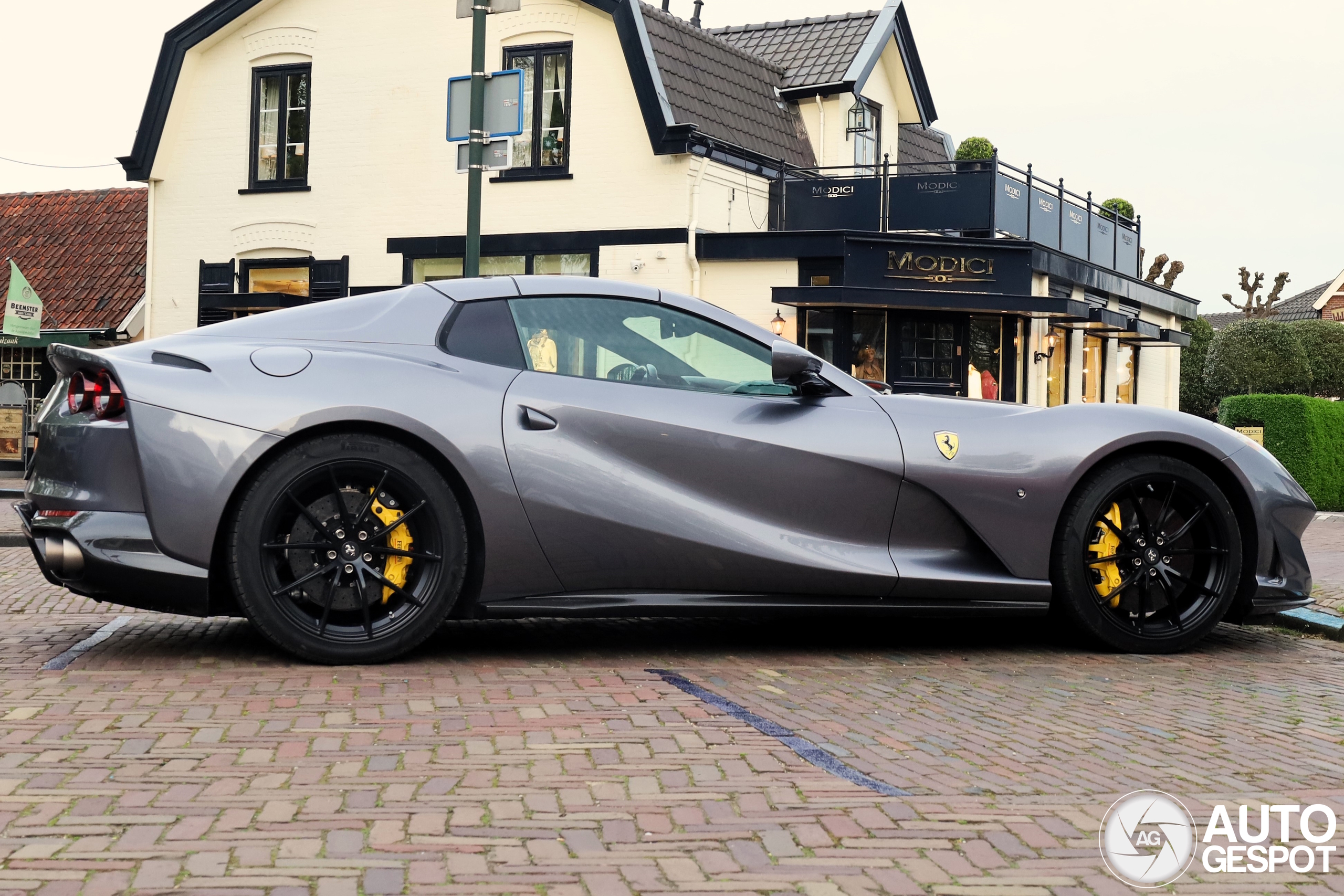 Ferrari 812 GTS