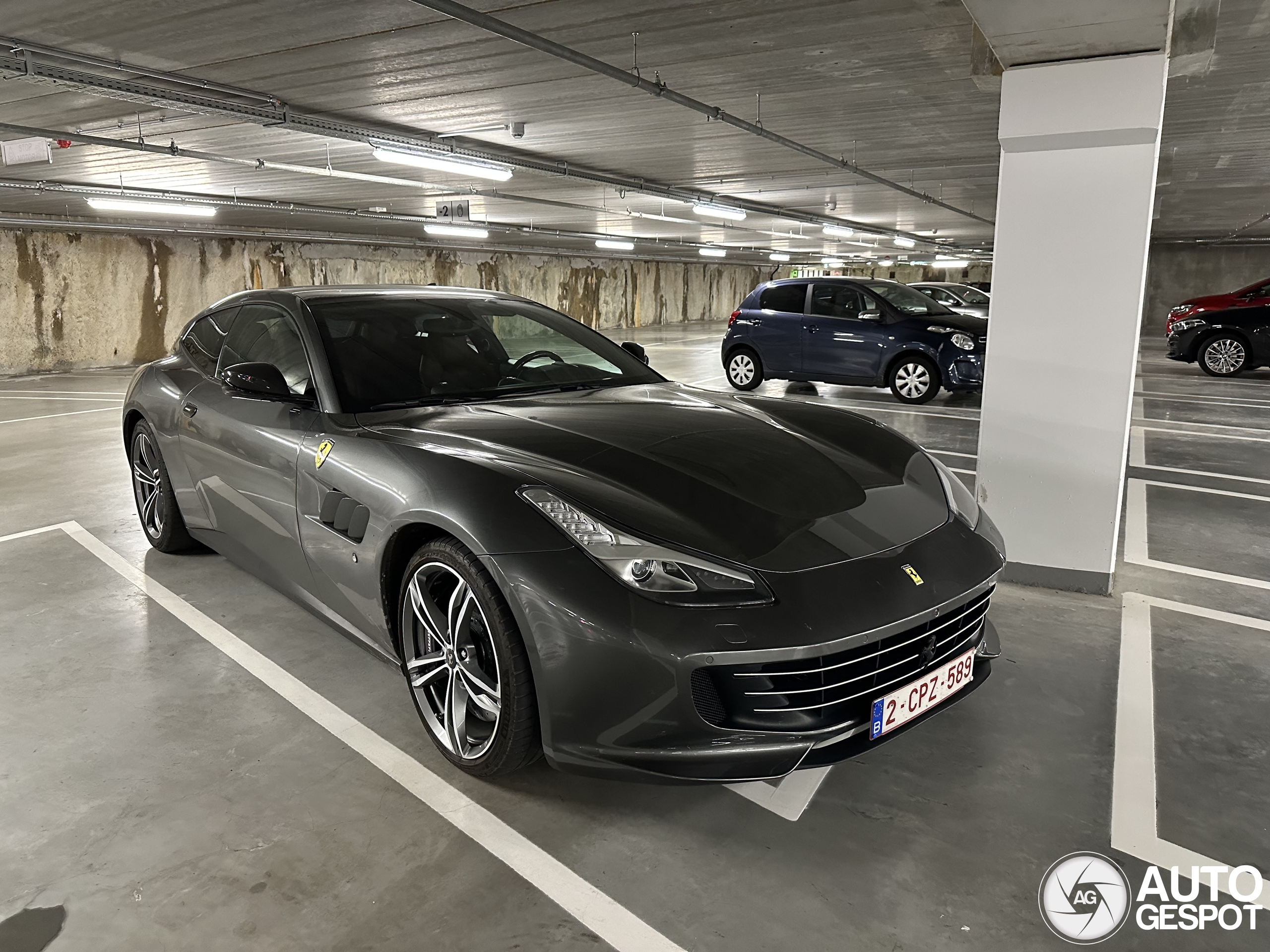 Ferrari GTC4Lusso T