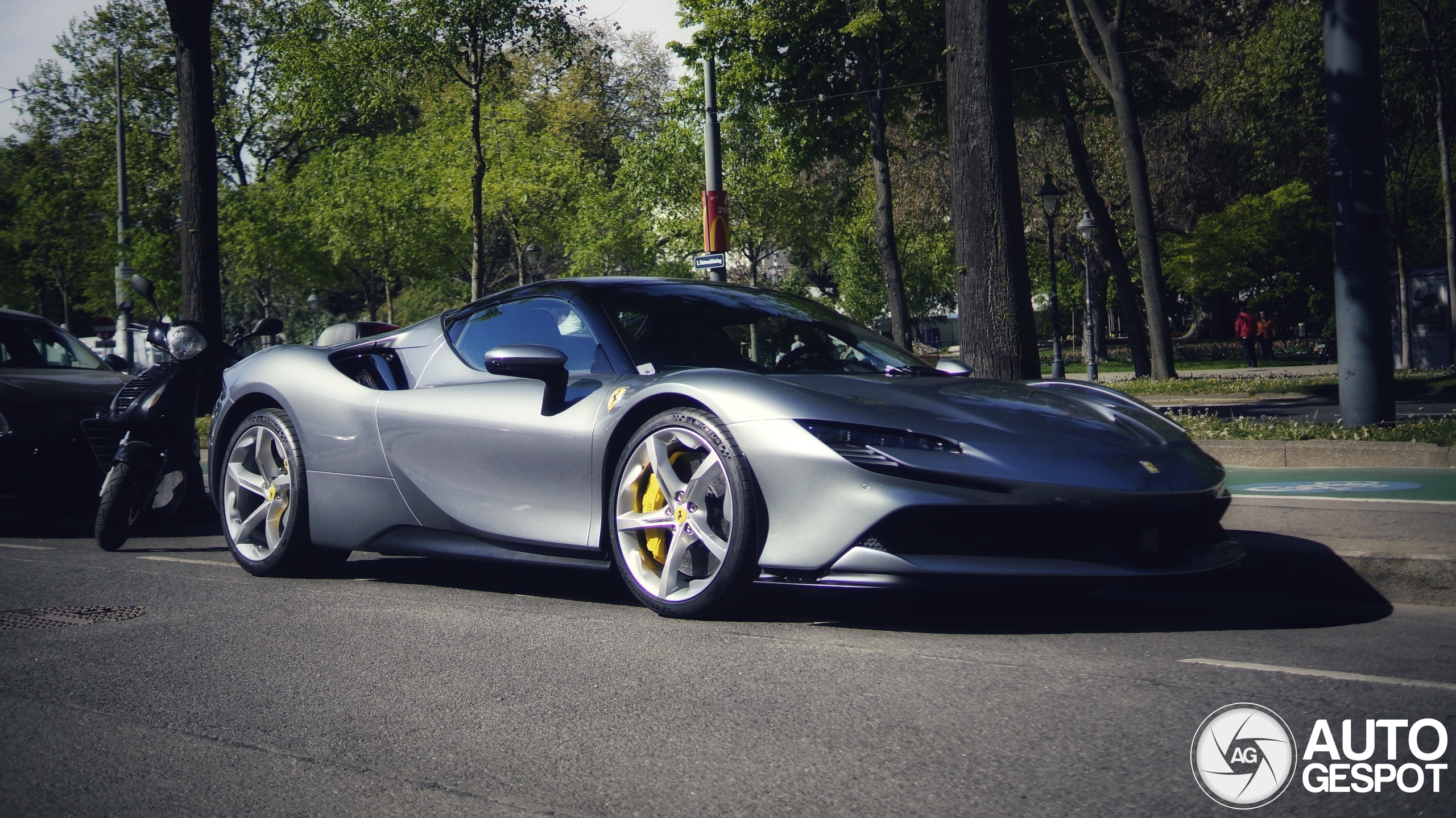 Ferrari SF90 Spider