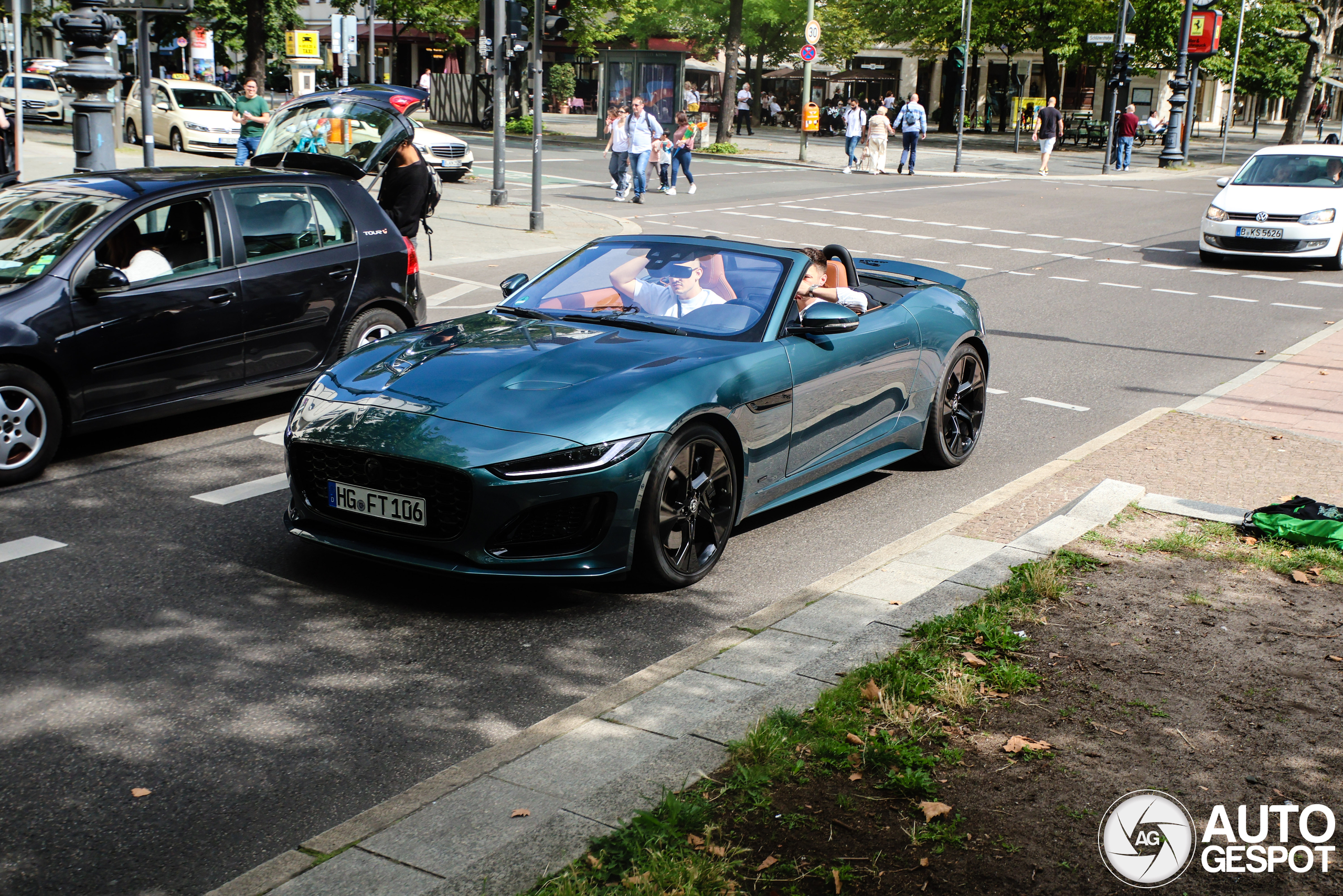 Jaguar F-TYPE P450 75 Convertible