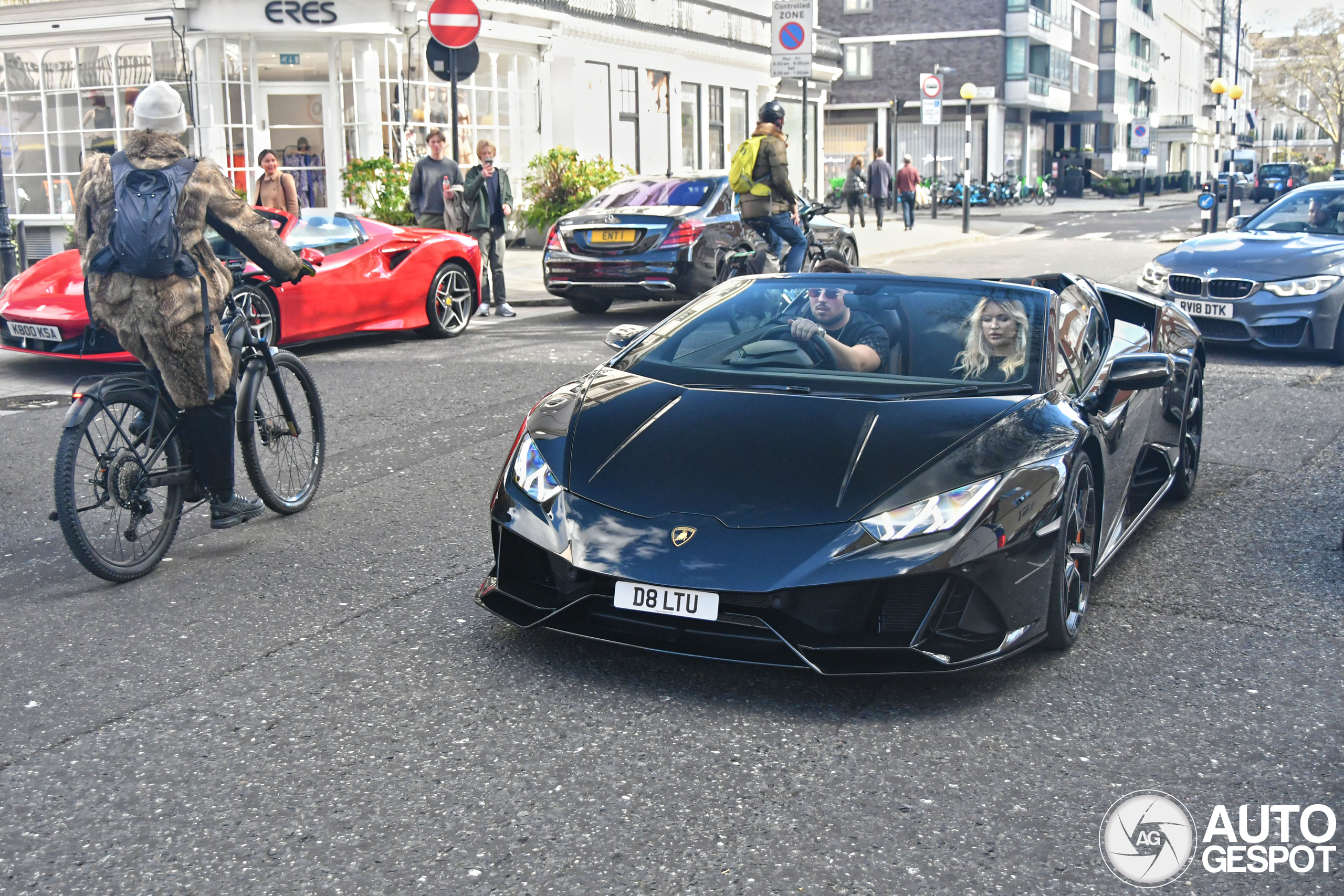 Lamborghini Huracán LP640-4 EVO Spyder