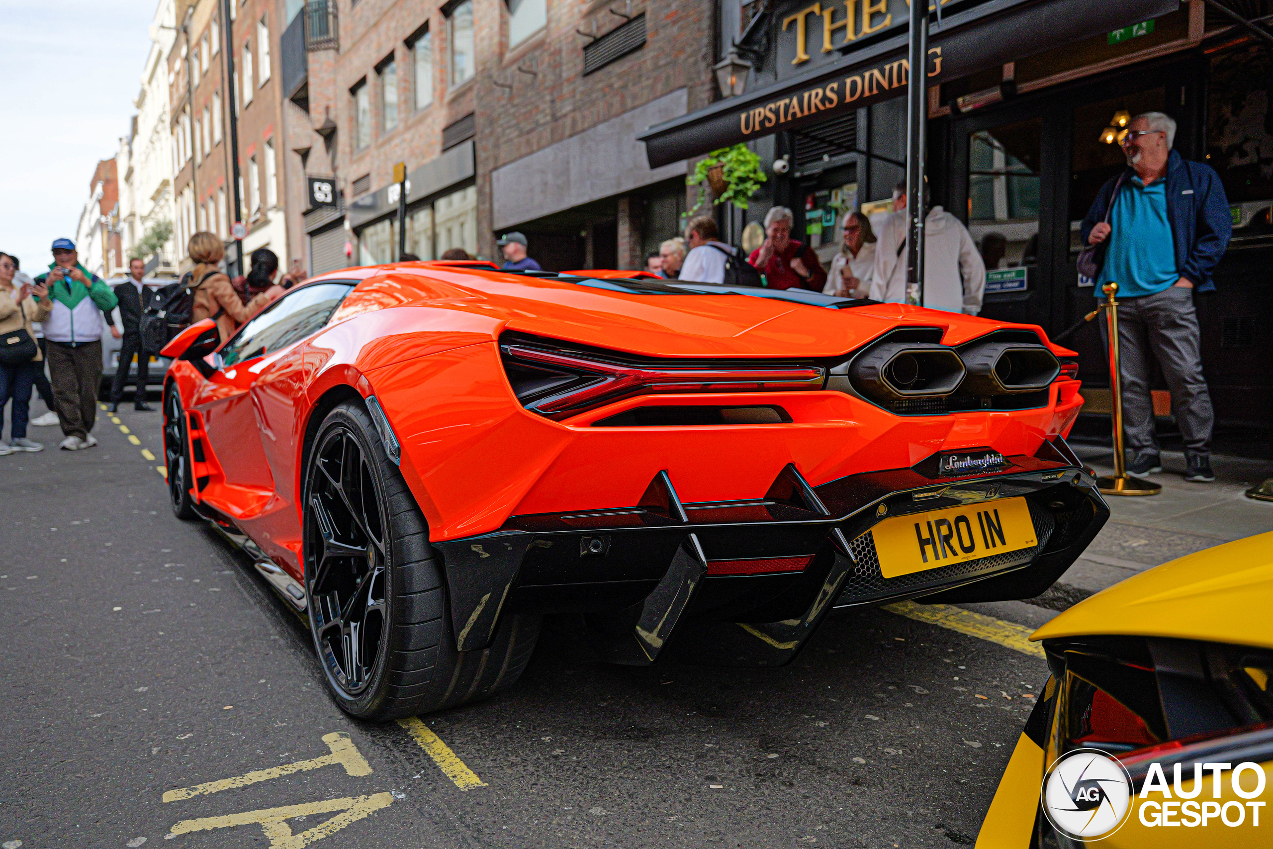 Alle kleuren van de regenboog: Lamborghini Revuelto