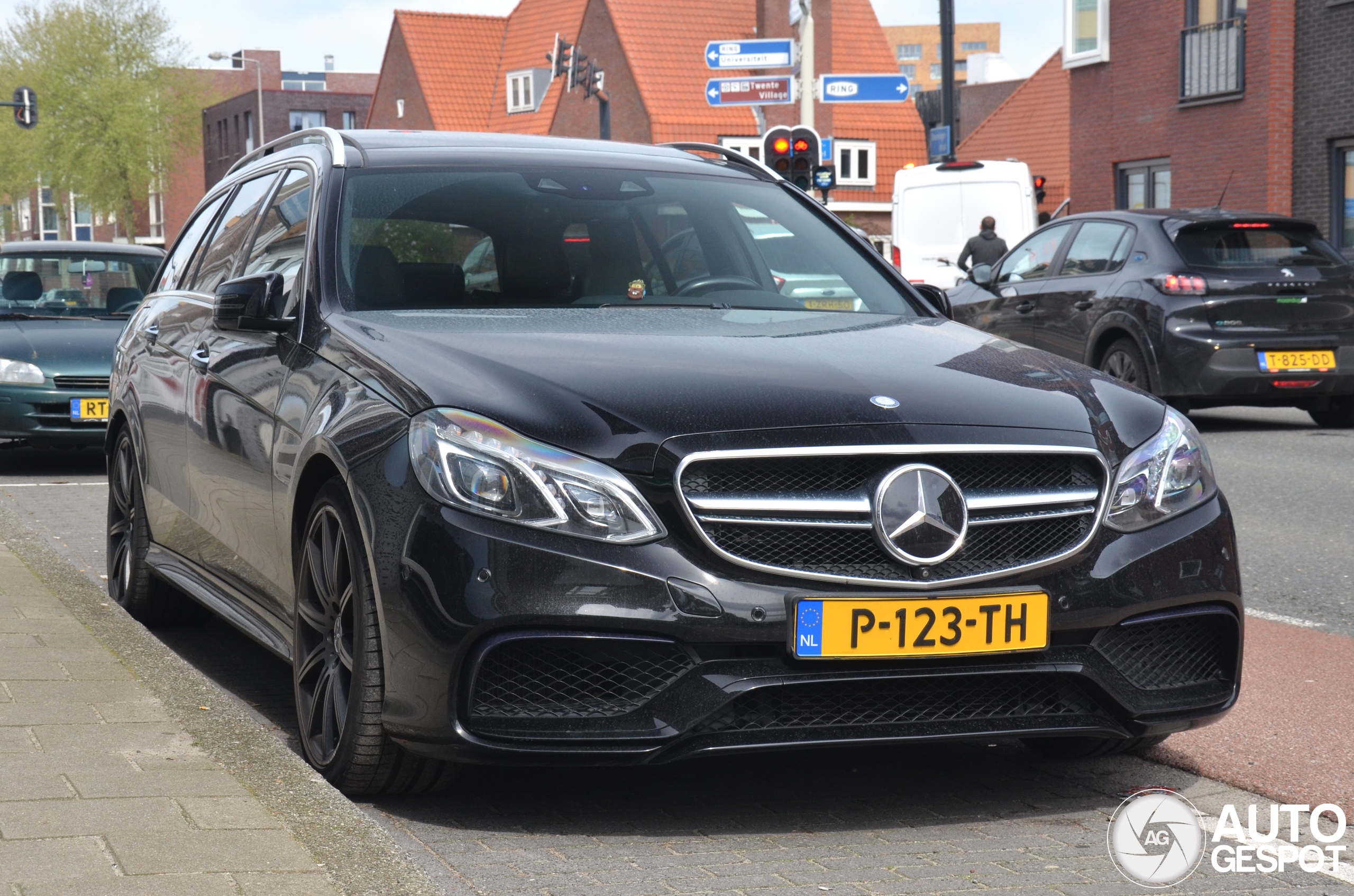 Mercedes-Benz E 63 AMG S212 2013