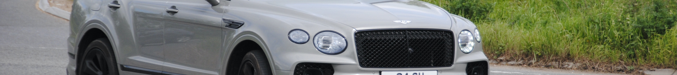 Bentley Bentayga Hybrid 2021 First Edition