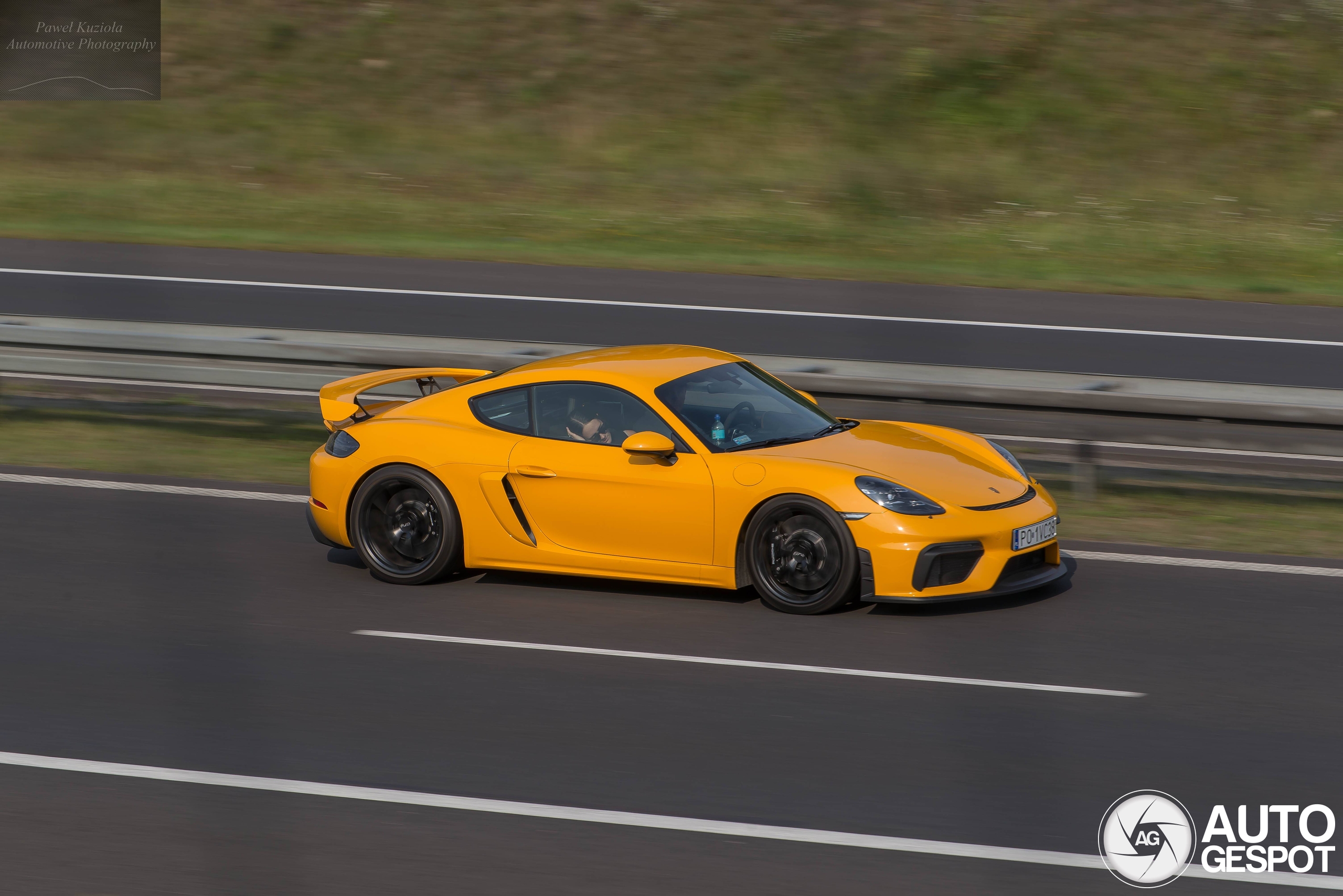 Porsche 718 Cayman GT4