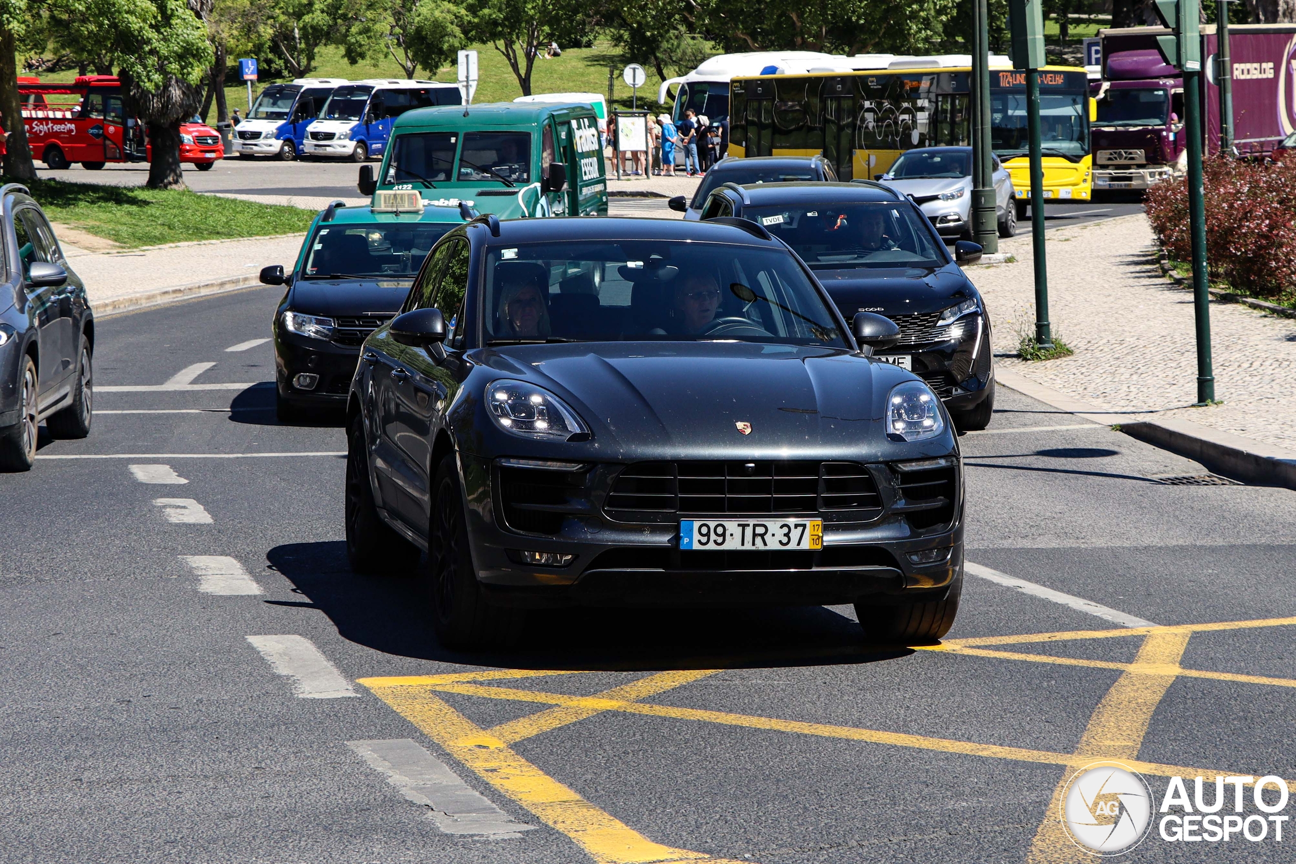 Porsche 95B Macan GTS