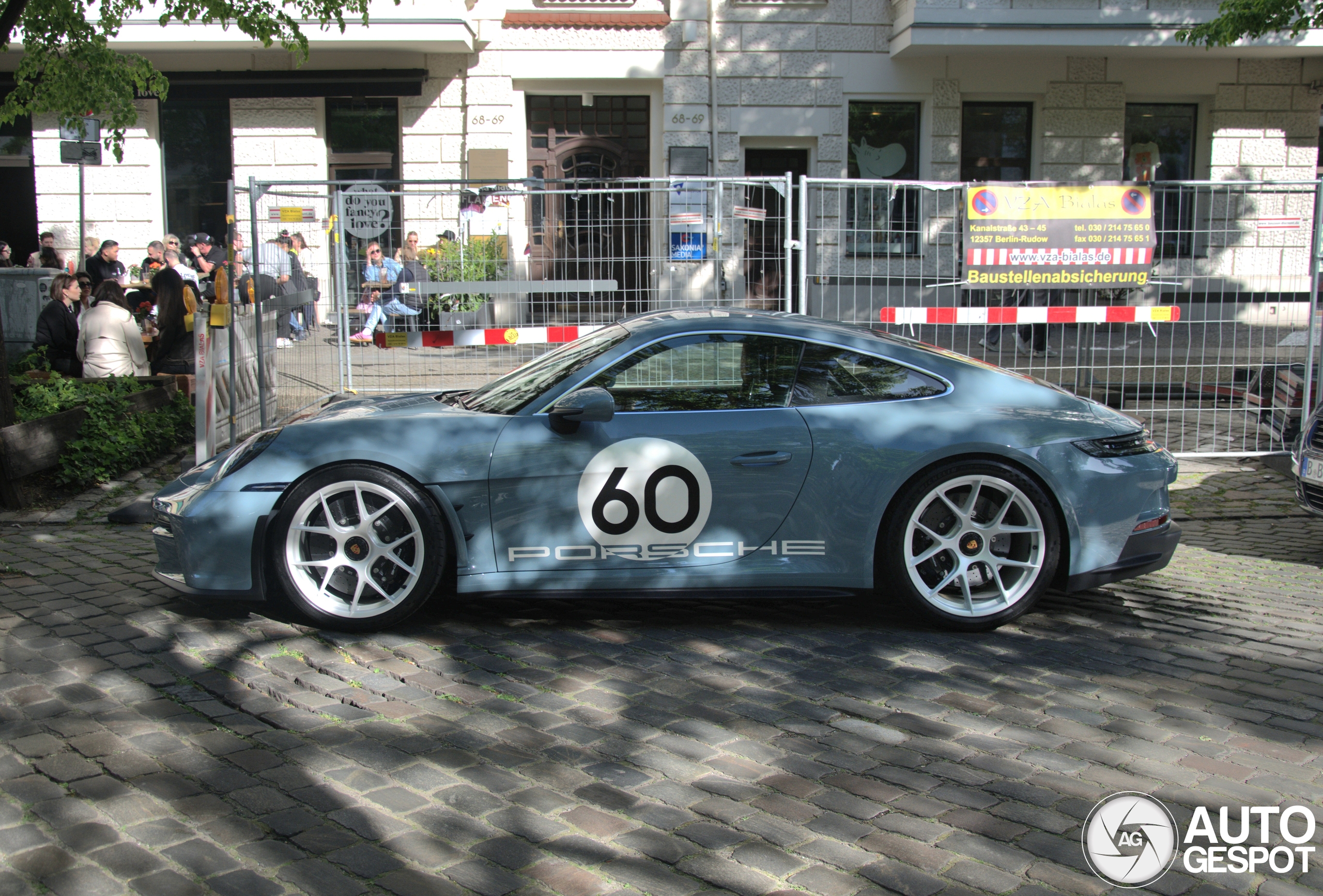 Prachtige Porsche 992 S/T gespot in Berlijn
