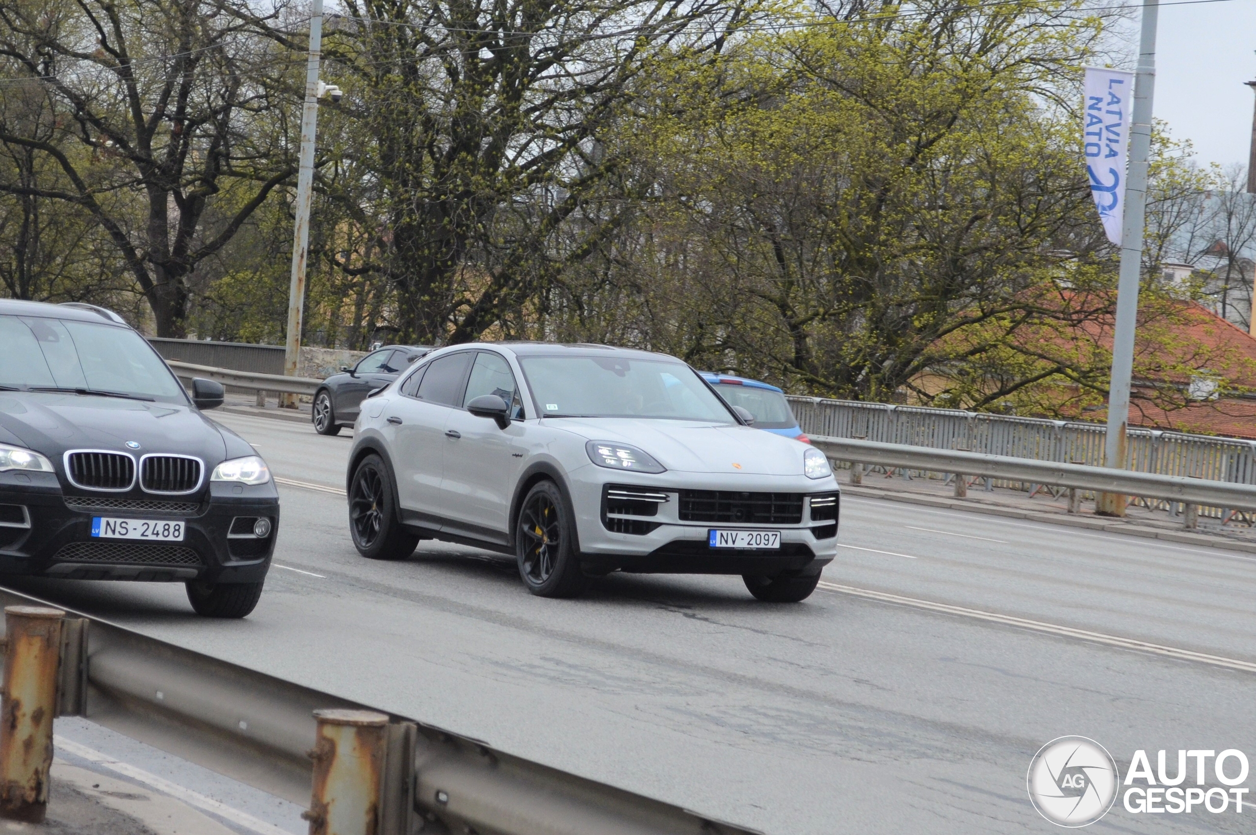 Porsche Cayenne Coupé Turbo E-Hybrid