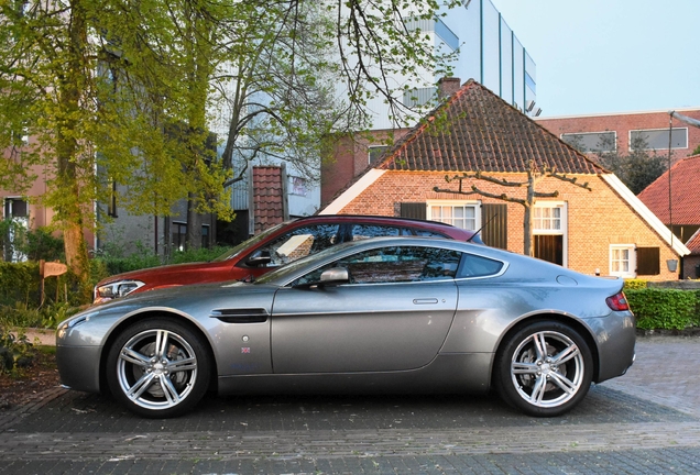 Aston Martin V8 Vantage