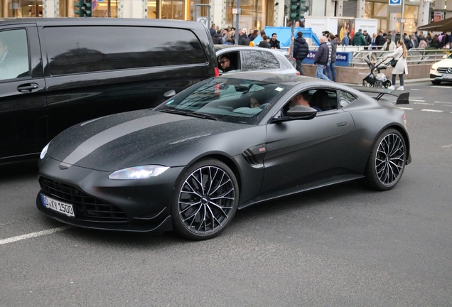 Aston Martin V8 Vantage Formula 1 Edition