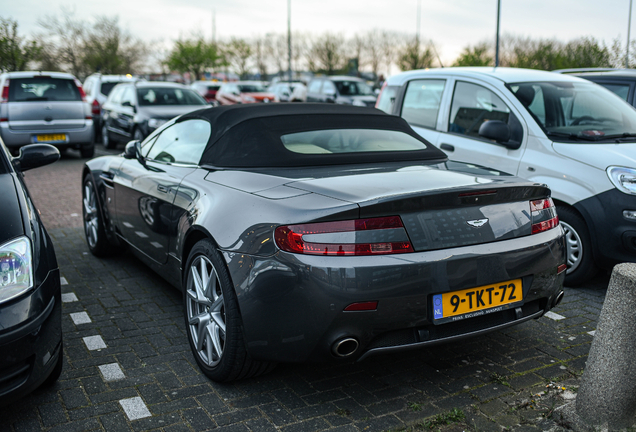 Aston Martin V8 Vantage Roadster