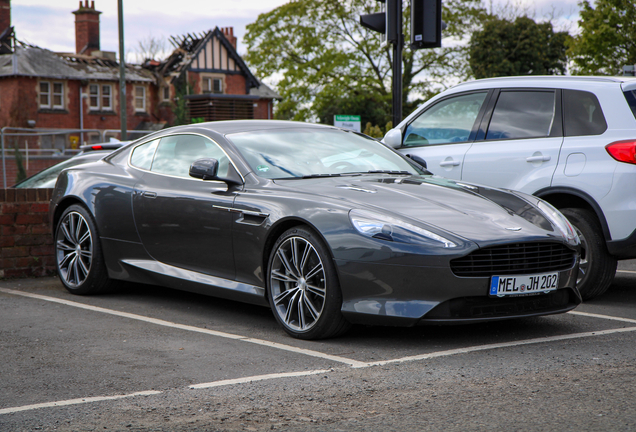 Aston Martin Virage 2011