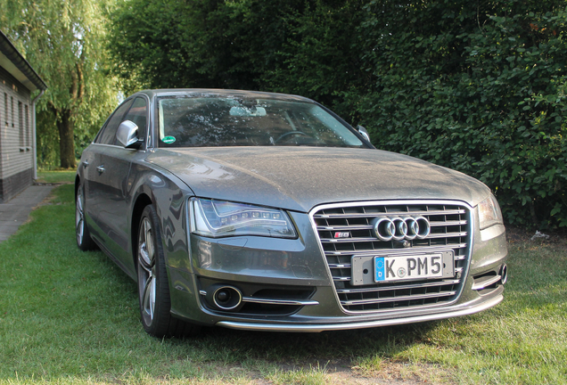 Audi S8 D4