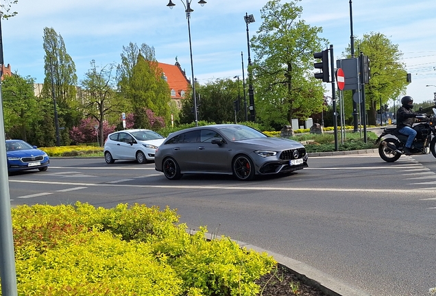 Mercedes-AMG CLA 45 S Shooting Brake X118