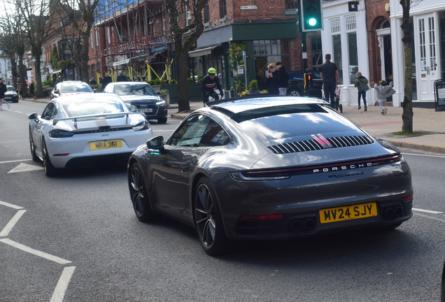 Porsche 992 Carrera 4S