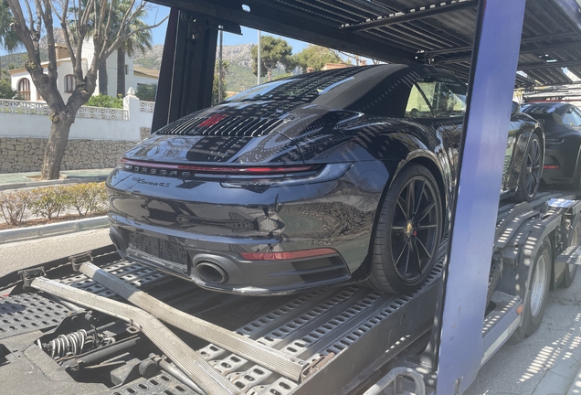 Porsche 992 Carrera 4S Cabriolet