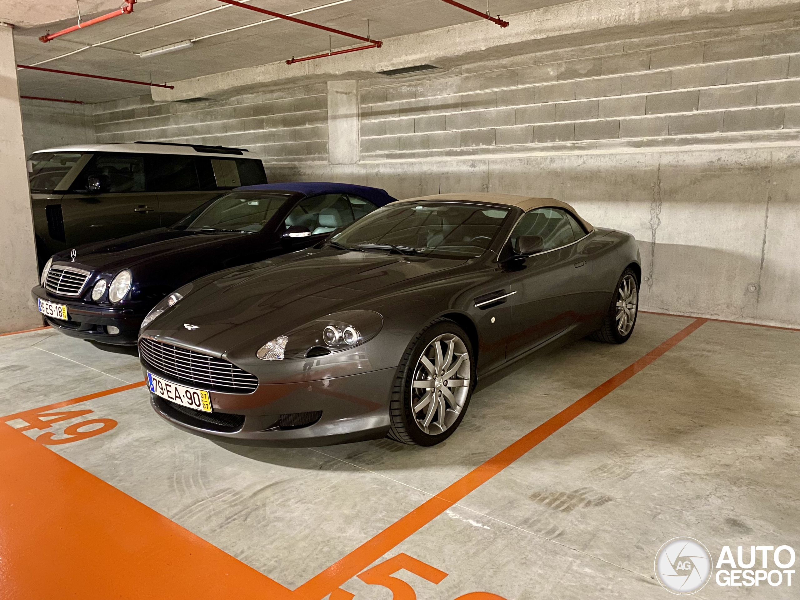 Aston Martin DB9 Volante