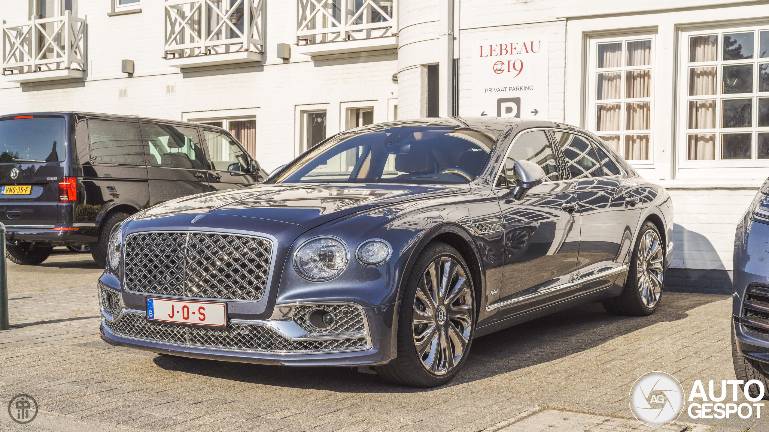 Bentley Flying Spur Hybrid Mulliner