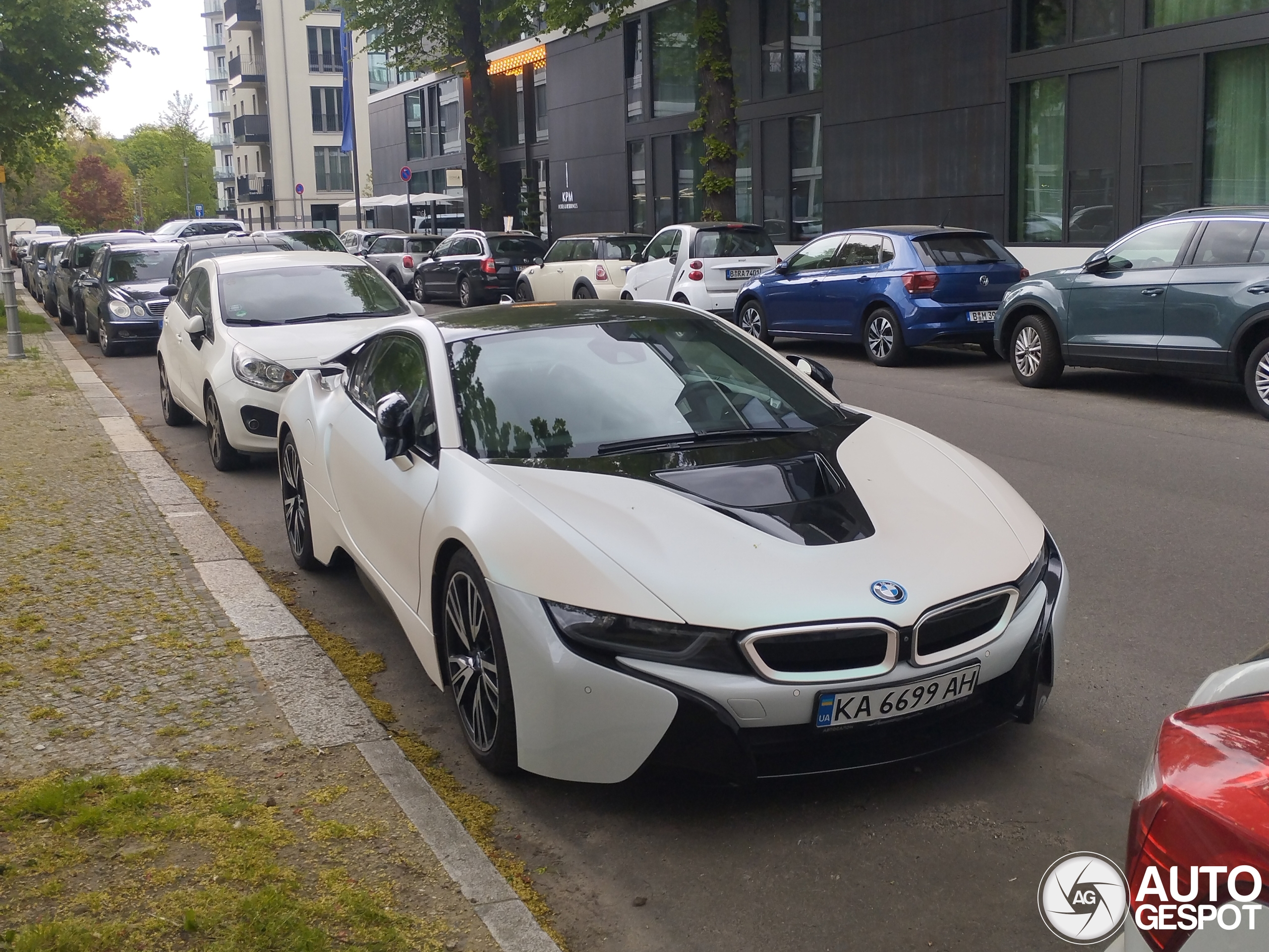 BMW i8