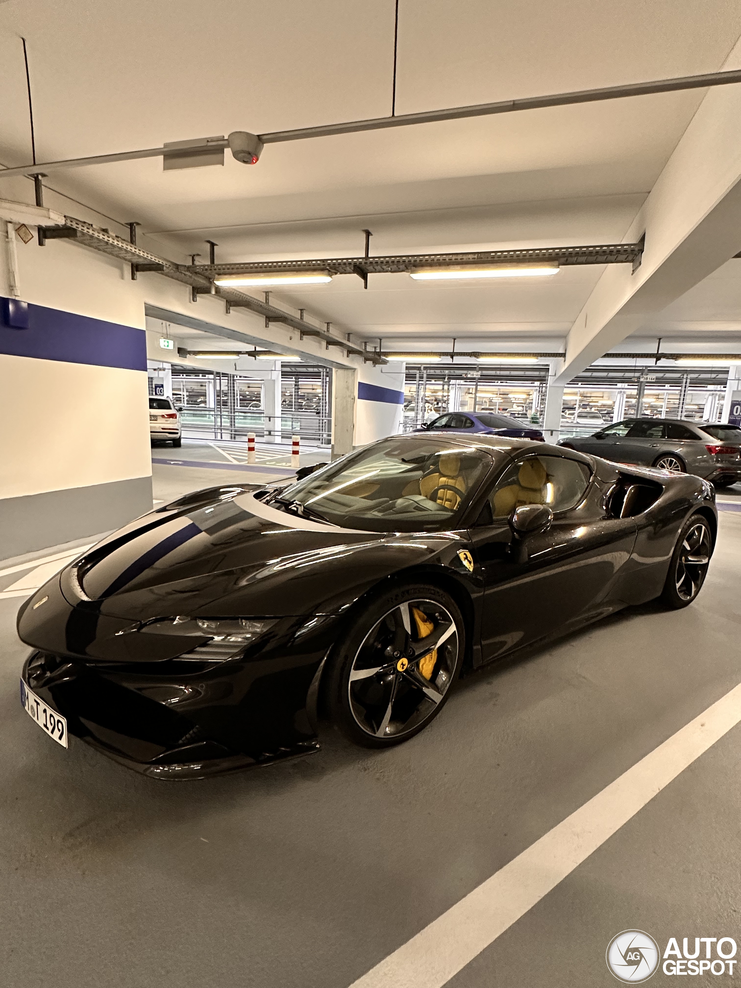 Ferrari SF90 Spider